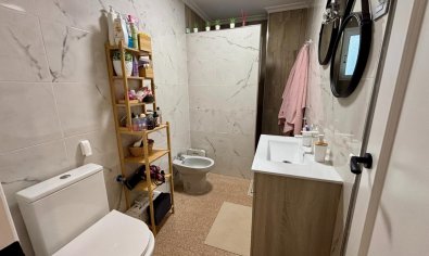 Reventa - Apartamento / piso -
Los Montesinos