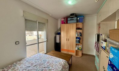 Reventa - Apartamento / piso -
Los Montesinos