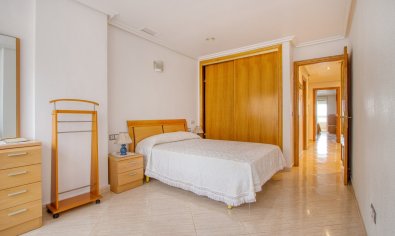 Reventa - Apartamento / piso -
Torrevieja - Playa del Cura