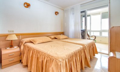 Reventa - Apartamento / piso -
Torrevieja - Playa del Cura