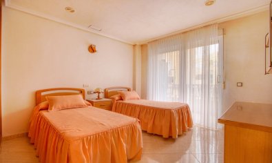 Reventa - Apartamento / piso -
Torrevieja - Playa del Cura