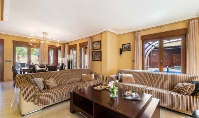 Bestaande bouw - Villa -
Orihuela