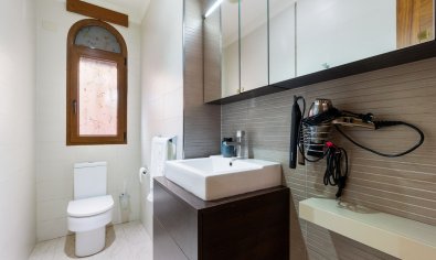 Bestaande bouw - Villa -
Orihuela