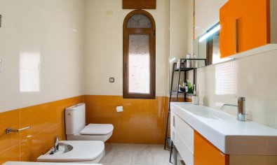 Bestaande bouw - Villa -
Orihuela