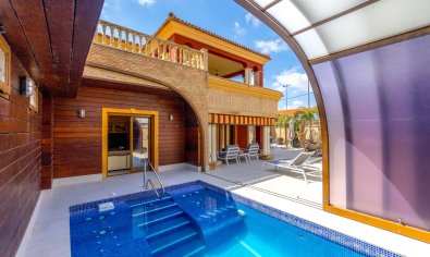 Bestaande bouw - Villa -
Orihuela