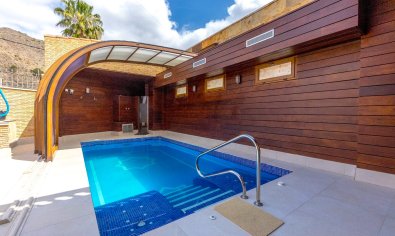 Bestaande bouw - Villa -
Orihuela