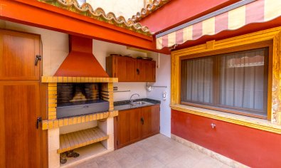 Bestaande bouw - Villa -
Orihuela
