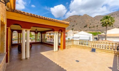 Bestaande bouw - Villa -
Orihuela