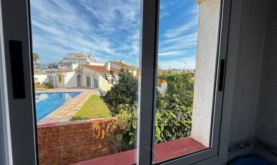 Reventa - Villa -
Punta Prima