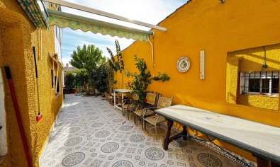 Reventa - Villa -
Punta Prima