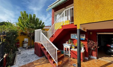 Reventa - Villa -
Punta Prima