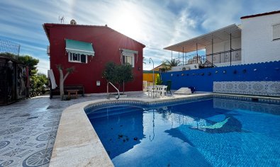 Reventa - Villa -
Punta Prima