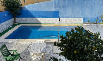 Reventa - Villa -
Punta Prima