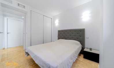 Bestaande bouw - Appartement -
Torrevieja - Punta Prima