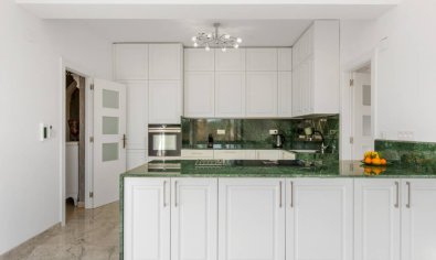 Resale - Villa -
Daya Vieja