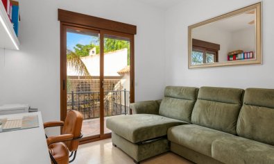 Resale - Villa -
Daya Vieja