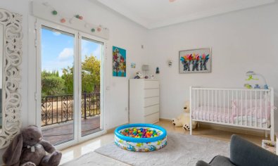 Resale - Villa -
Daya Vieja