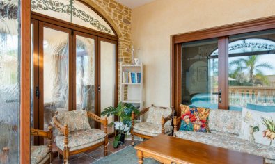 Resale - Villa -
Daya Vieja