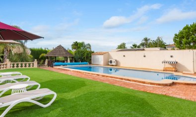 Resale - Villa -
Daya Vieja