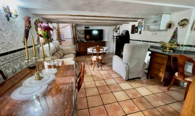 Bestaande bouw - Finca -
Orihuela