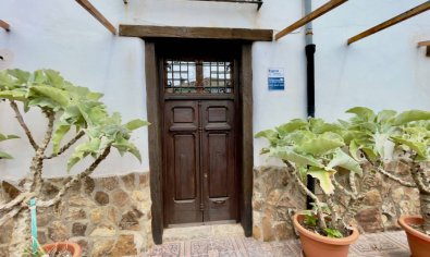 Bestaande bouw - Finca -
Orihuela