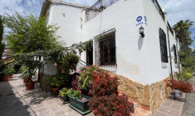 Bestaande bouw - Finca -
Orihuela