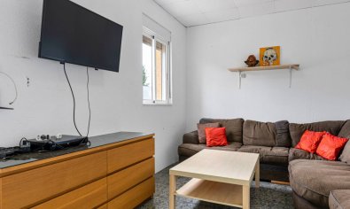 Resale - Finca -
Los Montesinos
