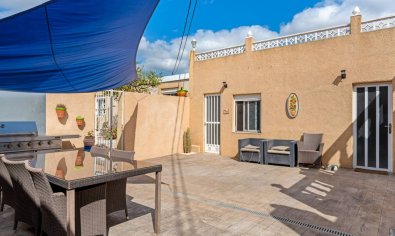 Resale - Finca -
Los Montesinos