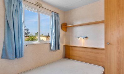 Resale - Finca -
Los Montesinos