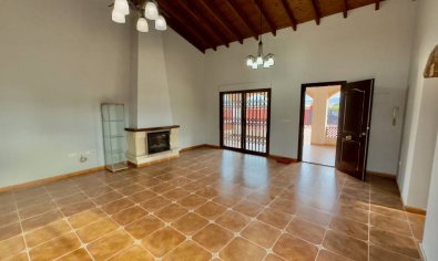 Reventa - Finca -
Orihuela