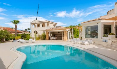 Resale - Villa -
Ciudad Quesada