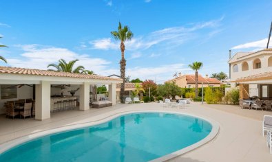 Resale - Villa -
Ciudad Quesada