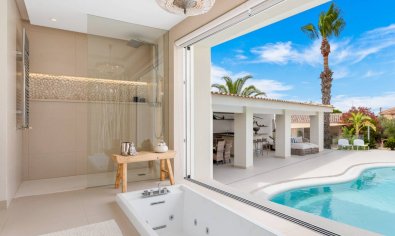 Resale - Villa -
Ciudad Quesada