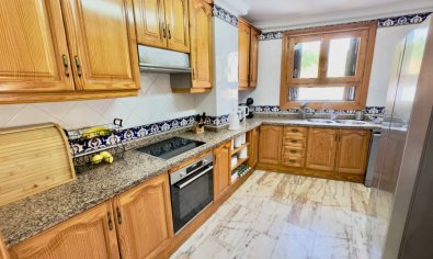 Resale - Villa -
Guardamar del Segura