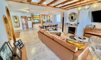 Resale - Villa -
Guardamar del Segura