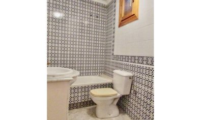 Resale - Villa -
Guardamar del Segura