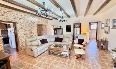 Bestaande bouw - Finca -
Orihuela
