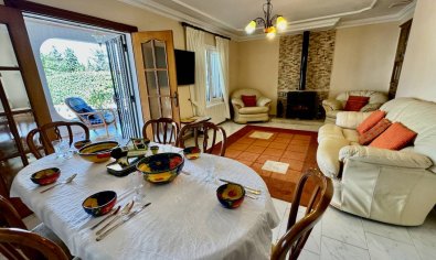 Reventa - Finca -
Castalla