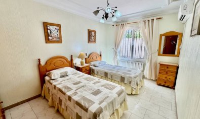 Reventa - Finca -
Castalla