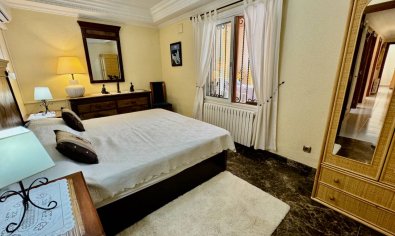 Reventa - Finca -
Castalla