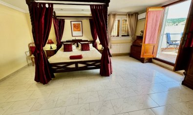 Reventa - Finca -
Castalla