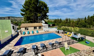 Reventa - Finca -
Castalla