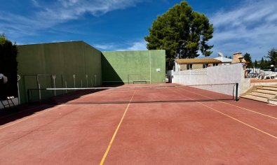 Reventa - Finca -
Castalla