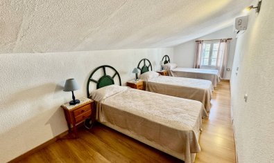 Reventa - Finca -
Castalla