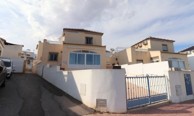 Reventa - Villa -
Orihuela Costa - Los Balcones