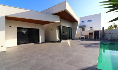 Bestaande bouw - Villa -
Formentera del Segura - Euroroda