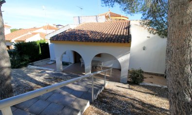 Bestaande bouw - Villa -
Orihuela Costa - Mil Palmeras