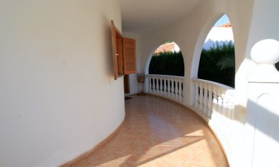 Bestaande bouw - Villa -
Orihuela Costa - Mil Palmeras