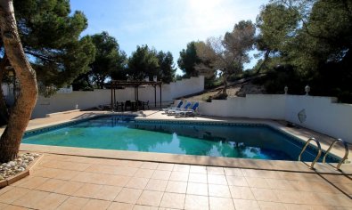 Bestaande bouw - Villa -
Orihuela Costa - Mil Palmeras