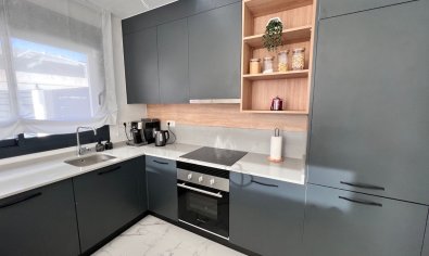 Resale - Villa -
Los Montesinos